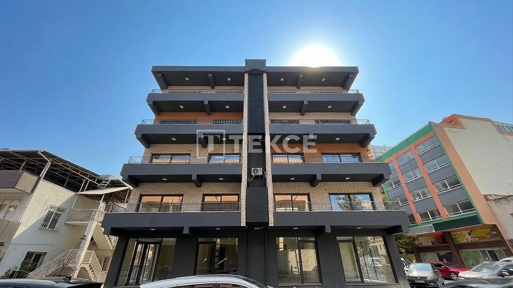 Property photo 2 of 47