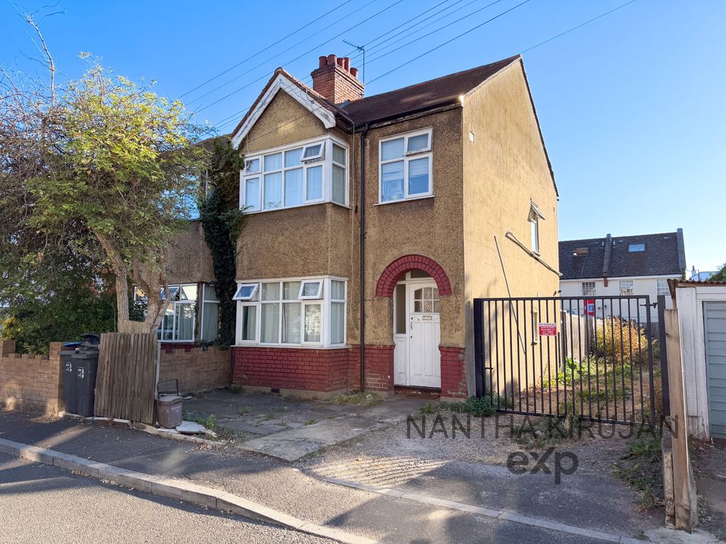 Property photo 1 of 8