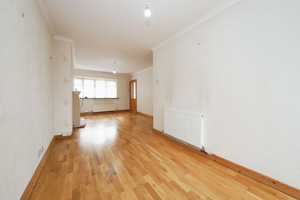 Property photo 3 of 17 Photography