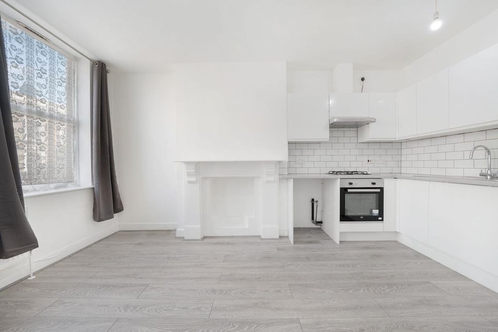Property photo 2 of 8 19470378 (12).Jpg