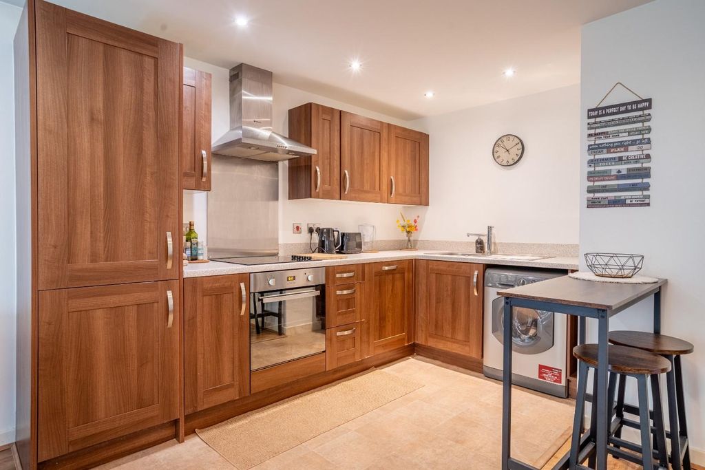 Property photo 3 of 14 Mh-2.Jpg