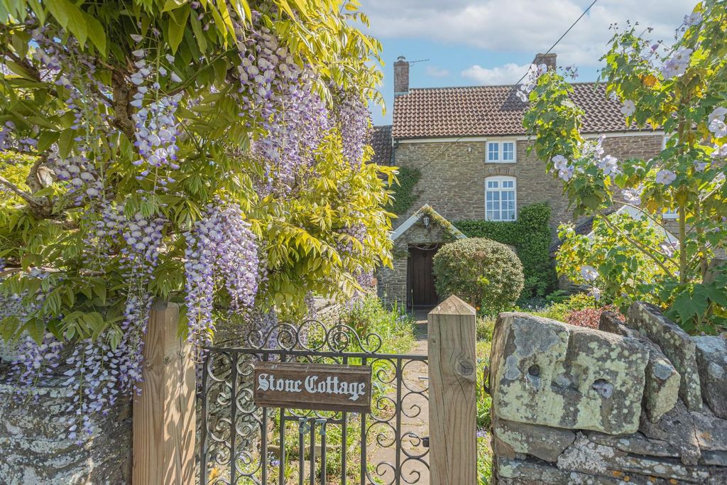 Property photo 2 of 42 Outside