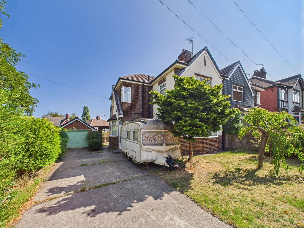 Property photo 1 of 15 Front