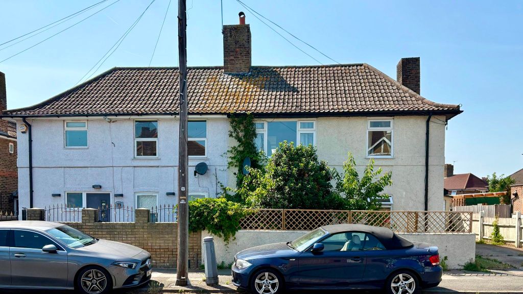Property photo 1 of 3