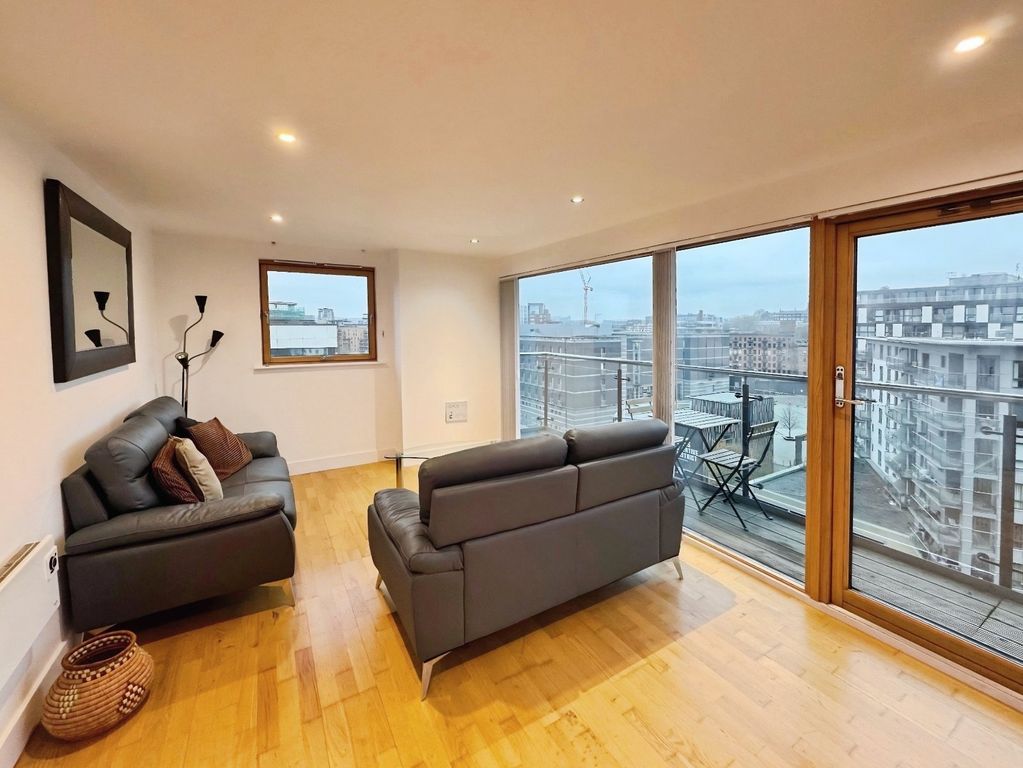 Property photo 2 of 8 Picture No. 22