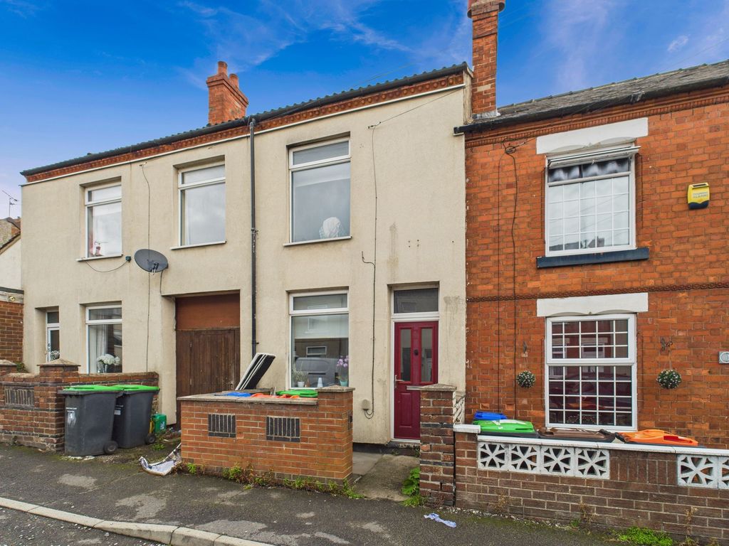 Property photo 1 of 8 Front