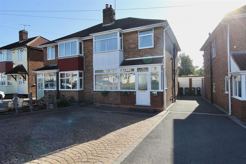 Property photo 1 of 29 8 Cranmore F2.Jpg