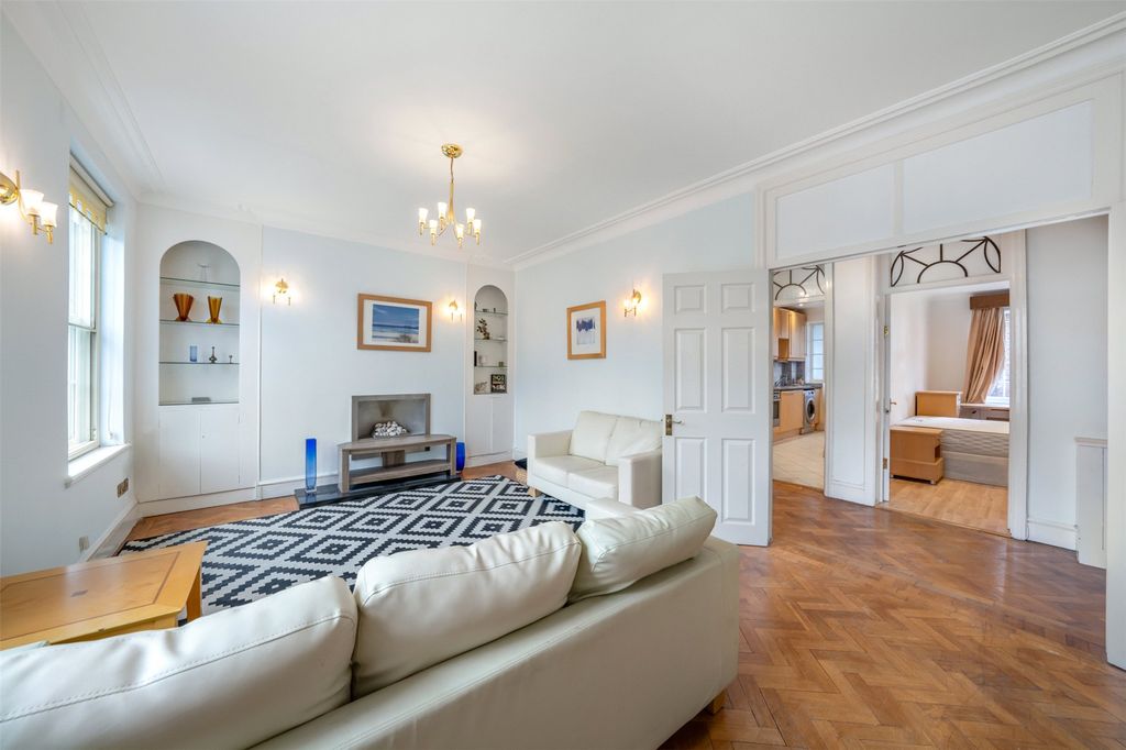 Property photo 2 of 15 Picture No. 29