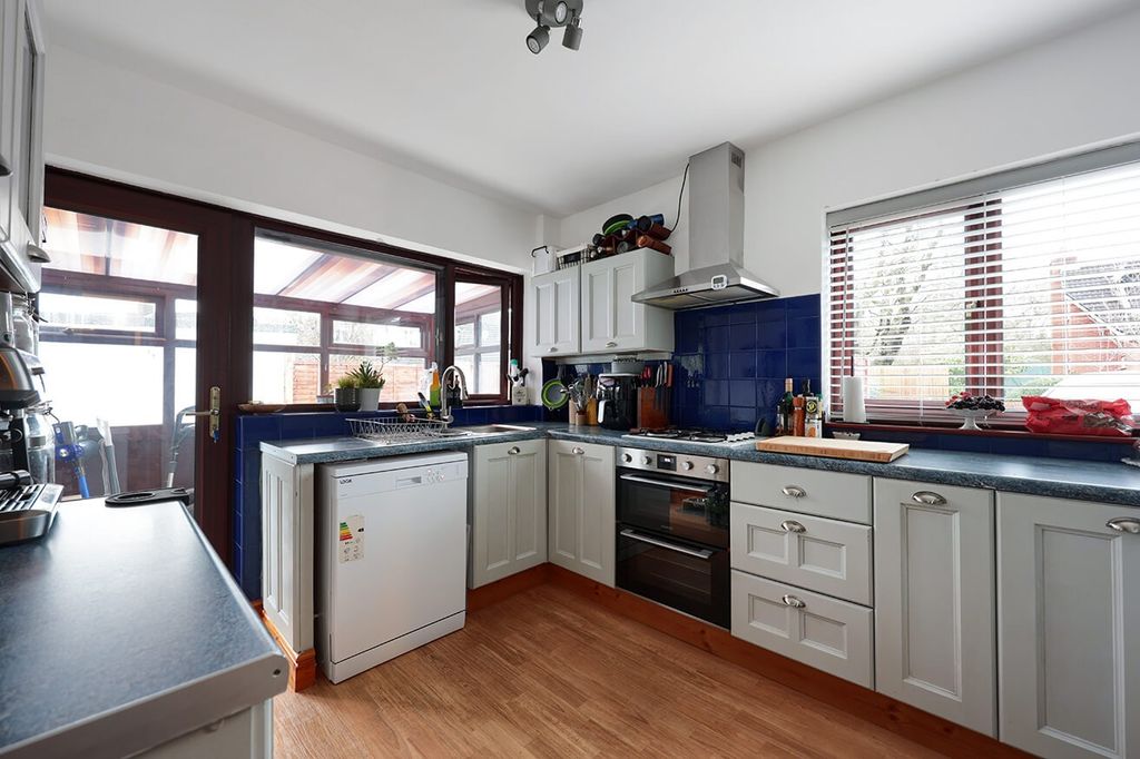 Property photo 3 of 17 4609836