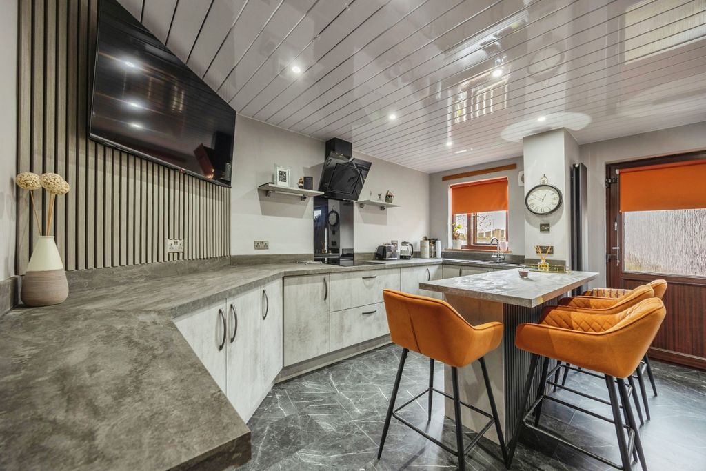 Property photo 2 of 20 70d61Bd4-cd38-F111-88B4-6045Bdd0Dfde