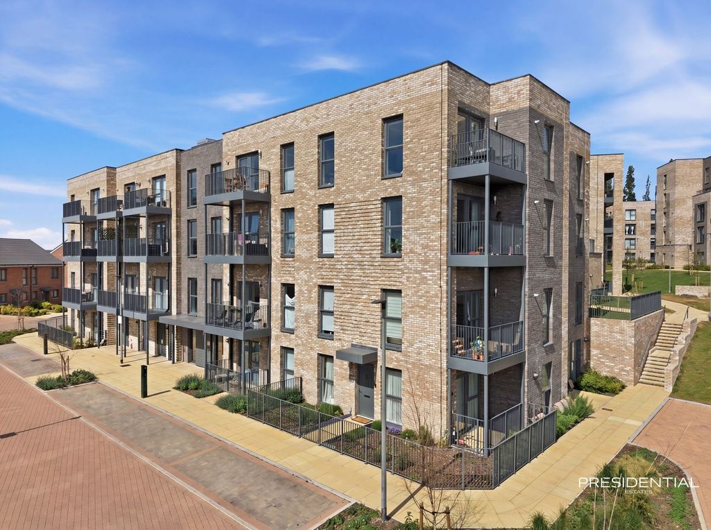 Property photo 1 of 24