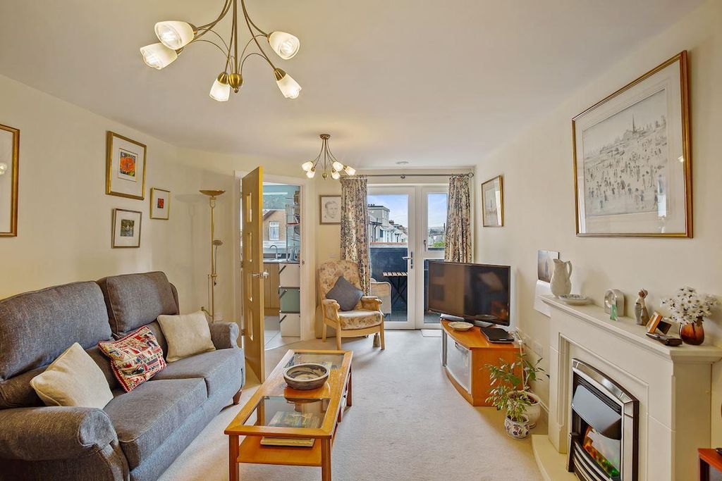 Property photo 2 of 14 Living Room: