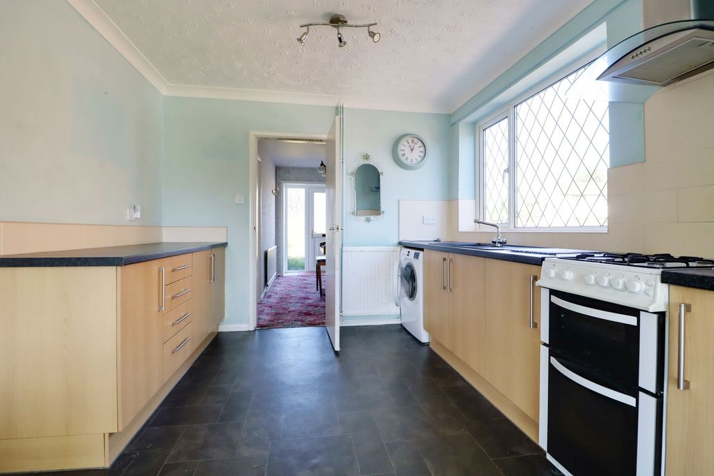 Property photo 2 of 22