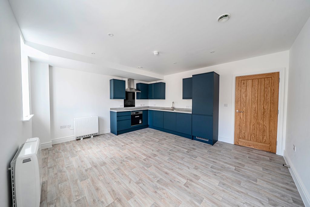 Property photo 1 of 9 1448343-2-69E6350B13F4B