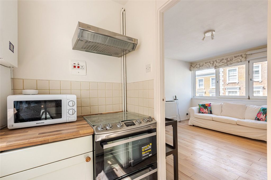 Property photo 3 of 6 Picture No. 05