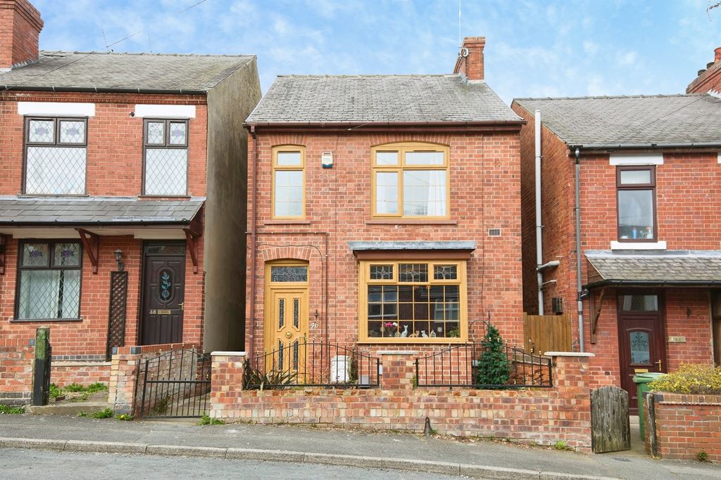 Property photo 2 of 20