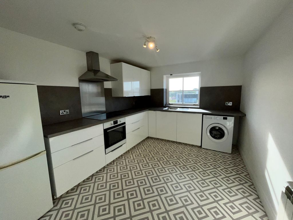Property photo 2 of 8 2