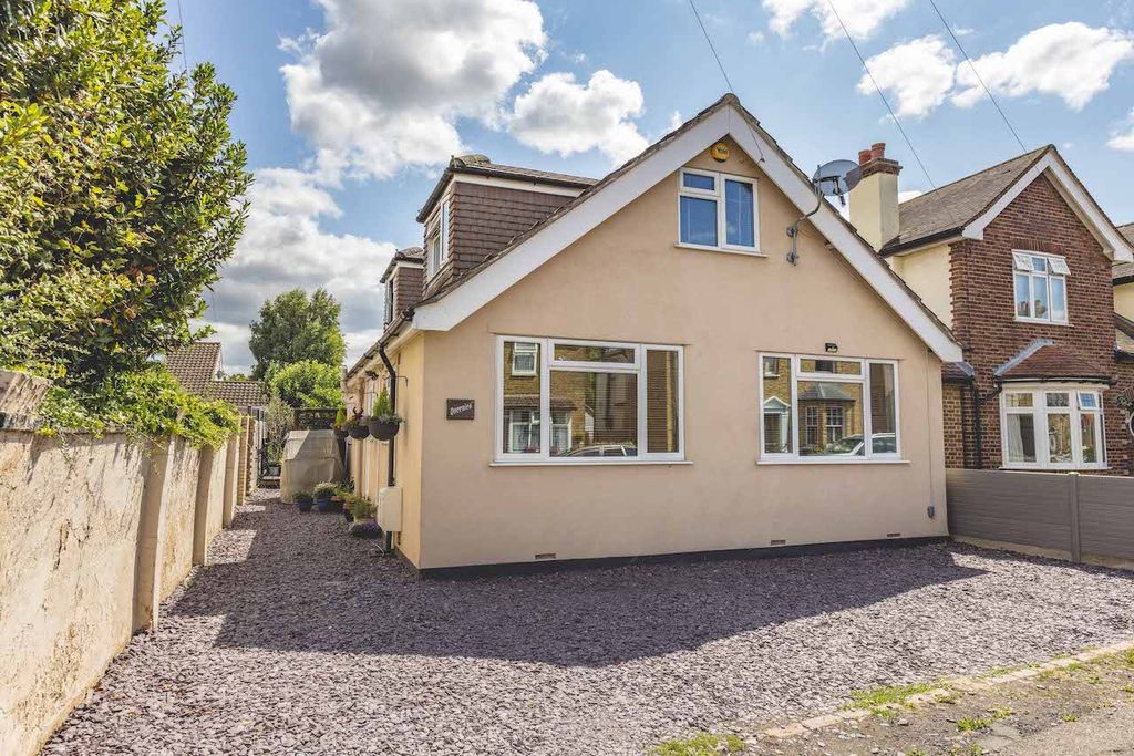 Property photo 1 of 29