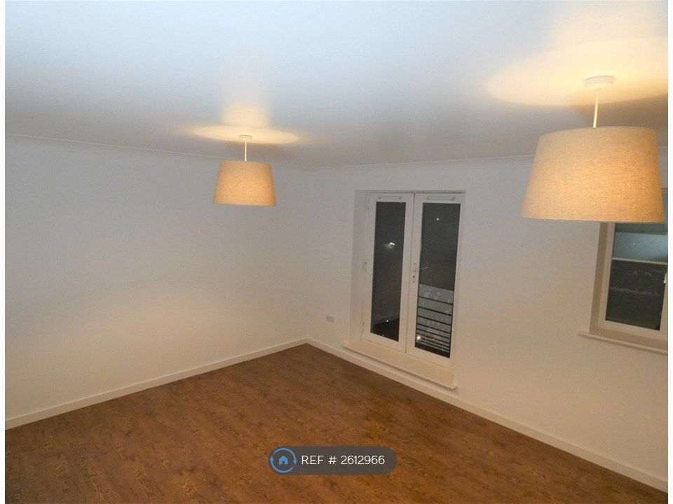 Property photo 1 of 6 Lounge