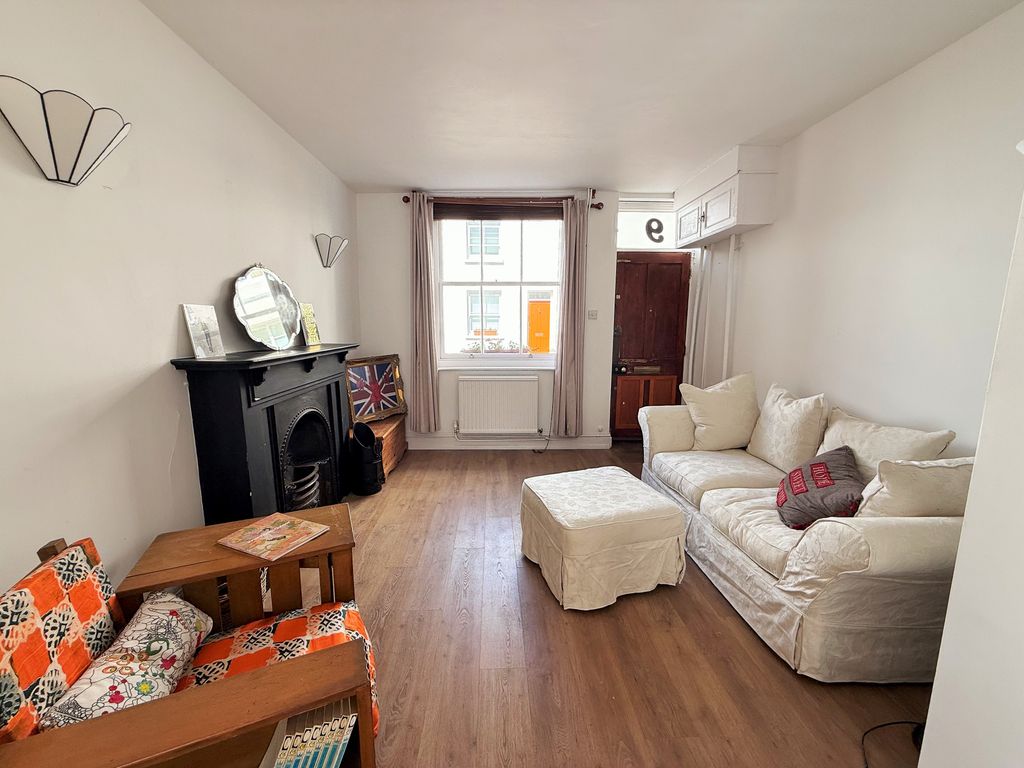 Property photo 1 of 17 Img_3049