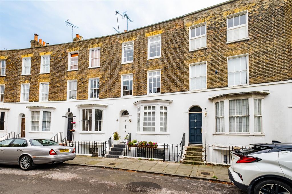 Property photo 1 of 23 Liverpool Lawn Ramsgate12.Jpg