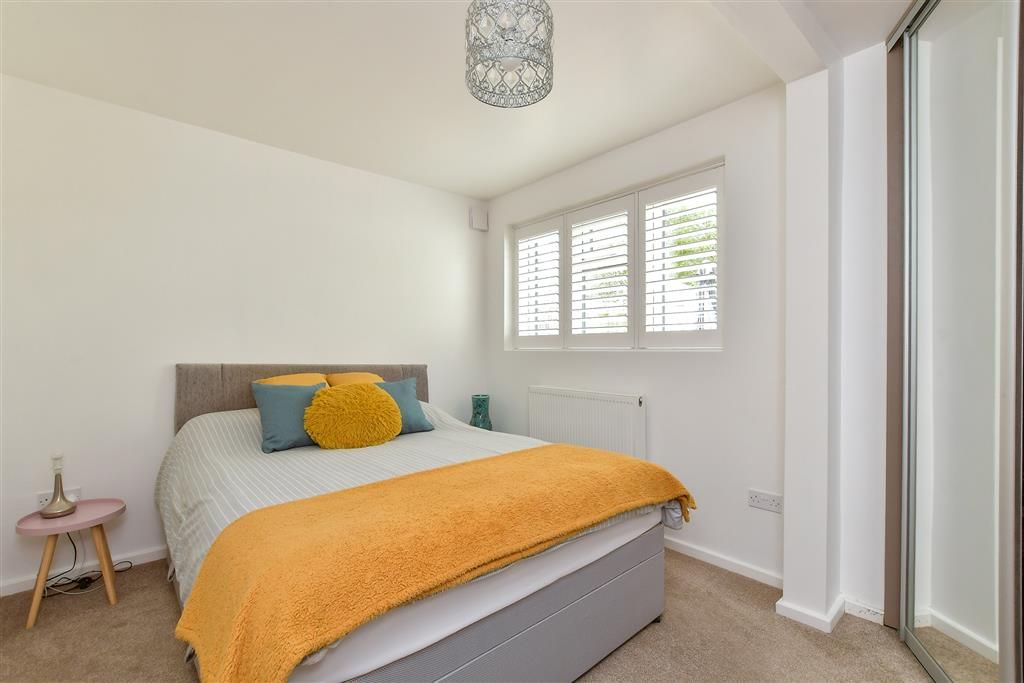 Property photo 2 of 13 Bedroom 1