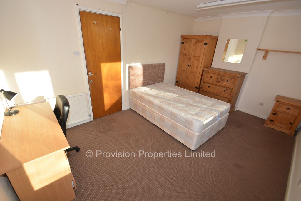 Property photo 2 of 11 Photo