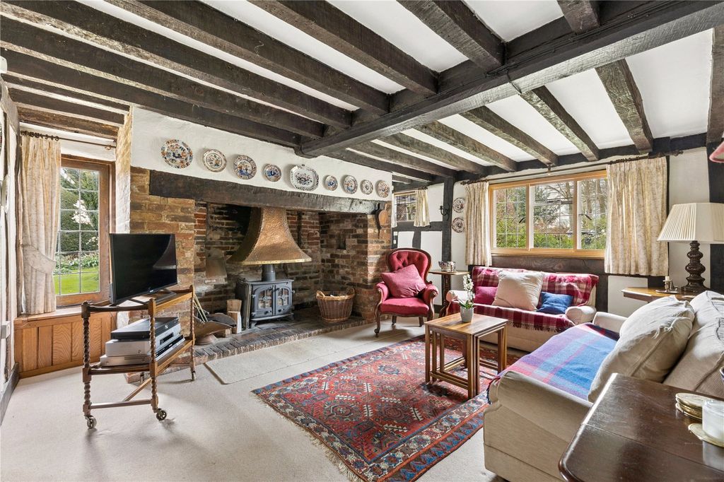 Property photo 3 of 19 Sitting Room