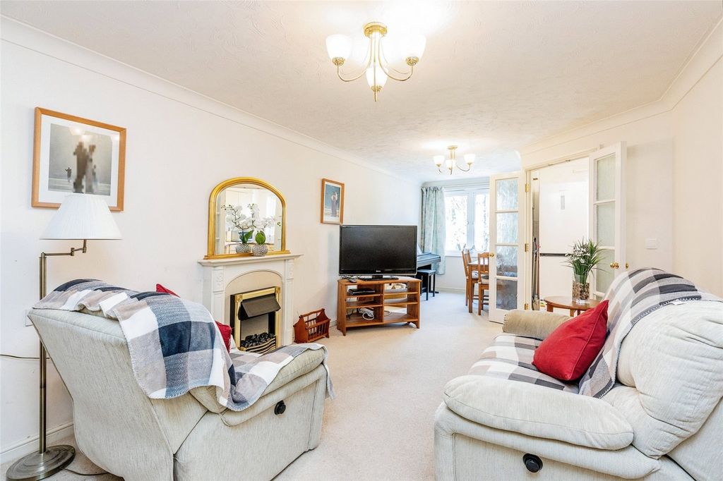 Property photo 3 of 10