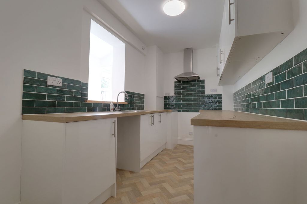 Property photo 3 of 11 Photo 3