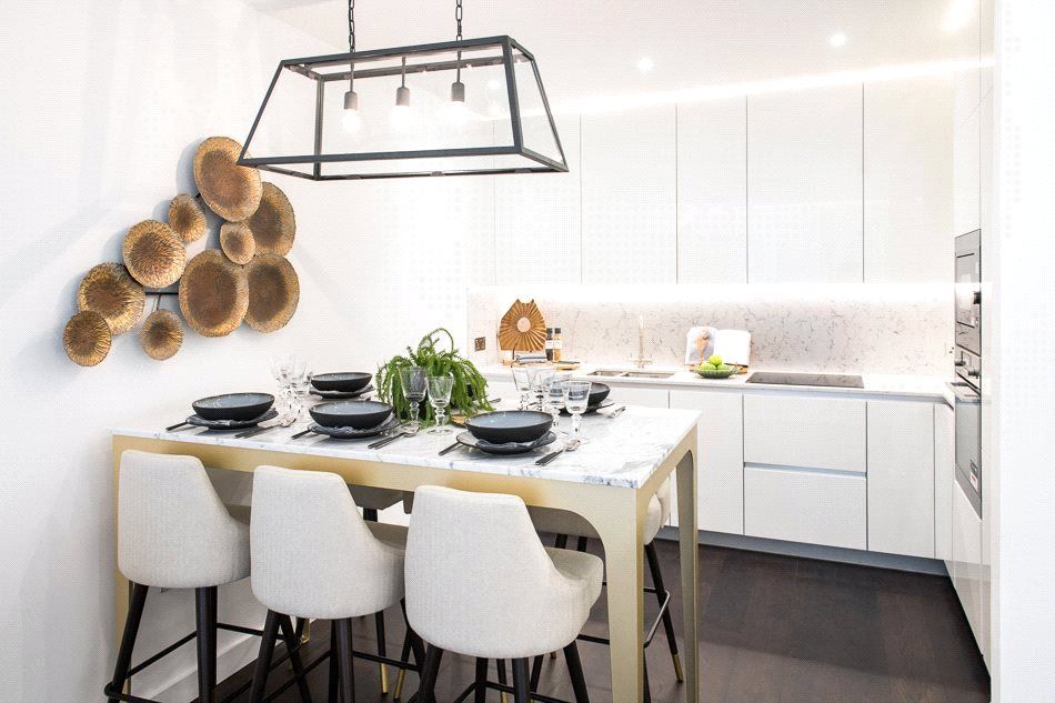 Property photo 2 of 12 Thornes House