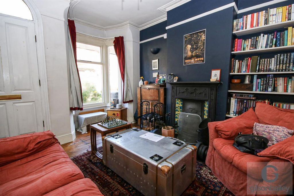 Property photo 2 of 10 9-Img_9002.Jpg