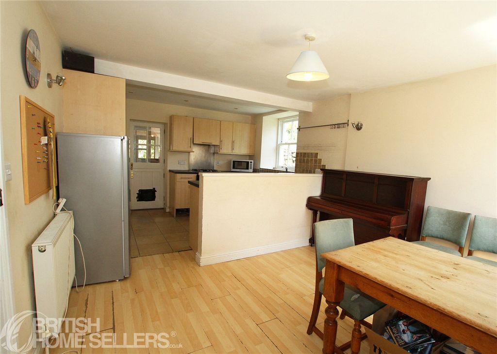 Property photo 3 of 22 Picture No. 04