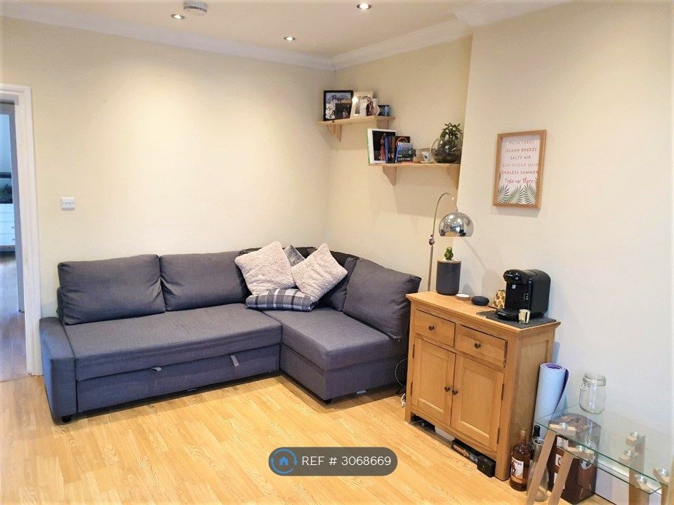 Property photo 3 of 6