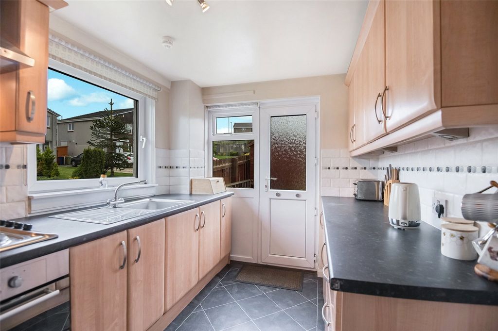 Property photo 3 of 21 Picture No. 06