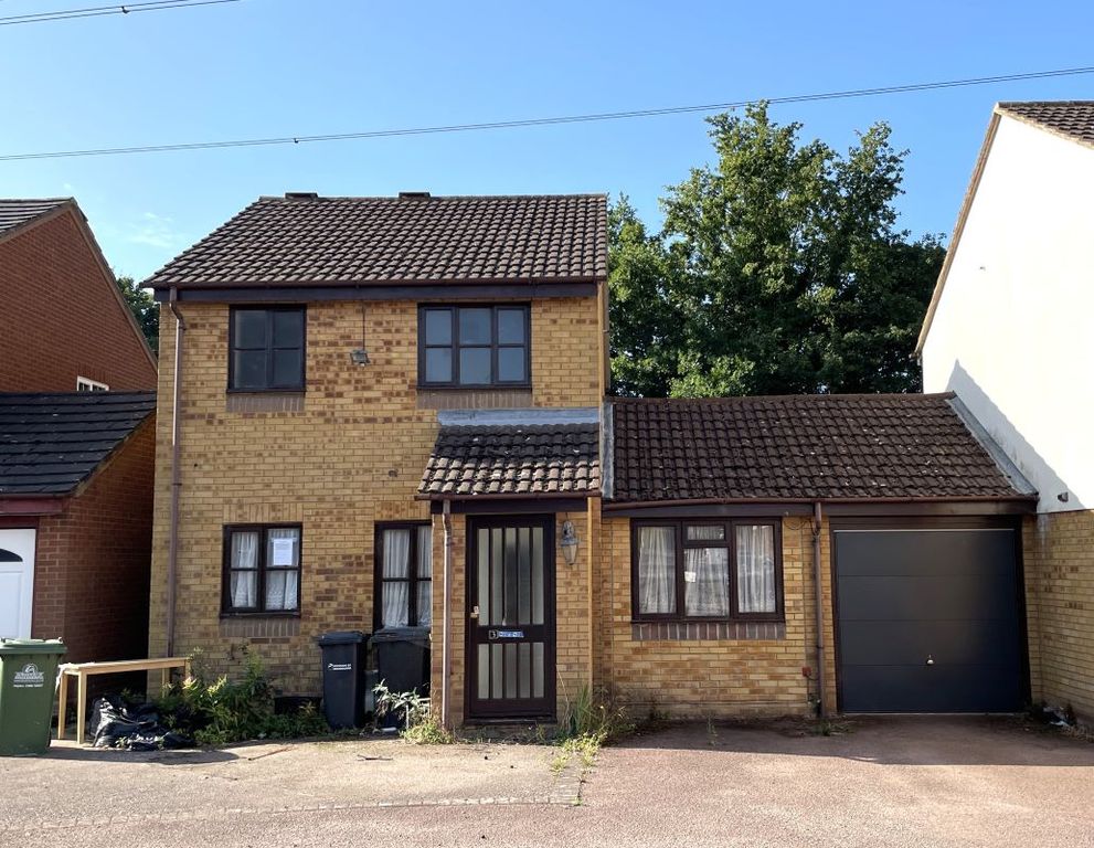 Property photo 1 of 11