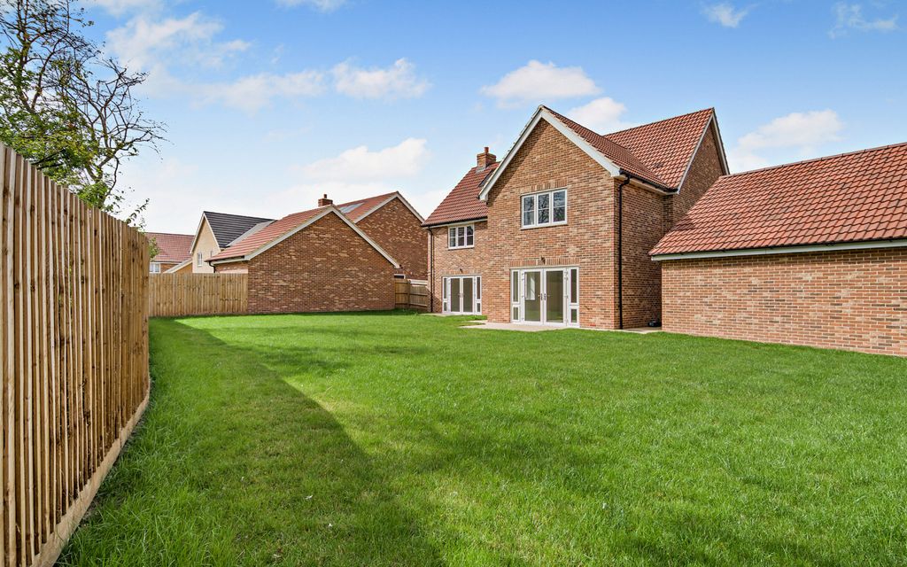 Property photo 2 of 22 Picture No. 05