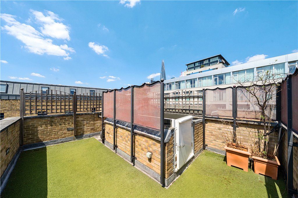 Property photo 1 of 19 Roof Terrace
