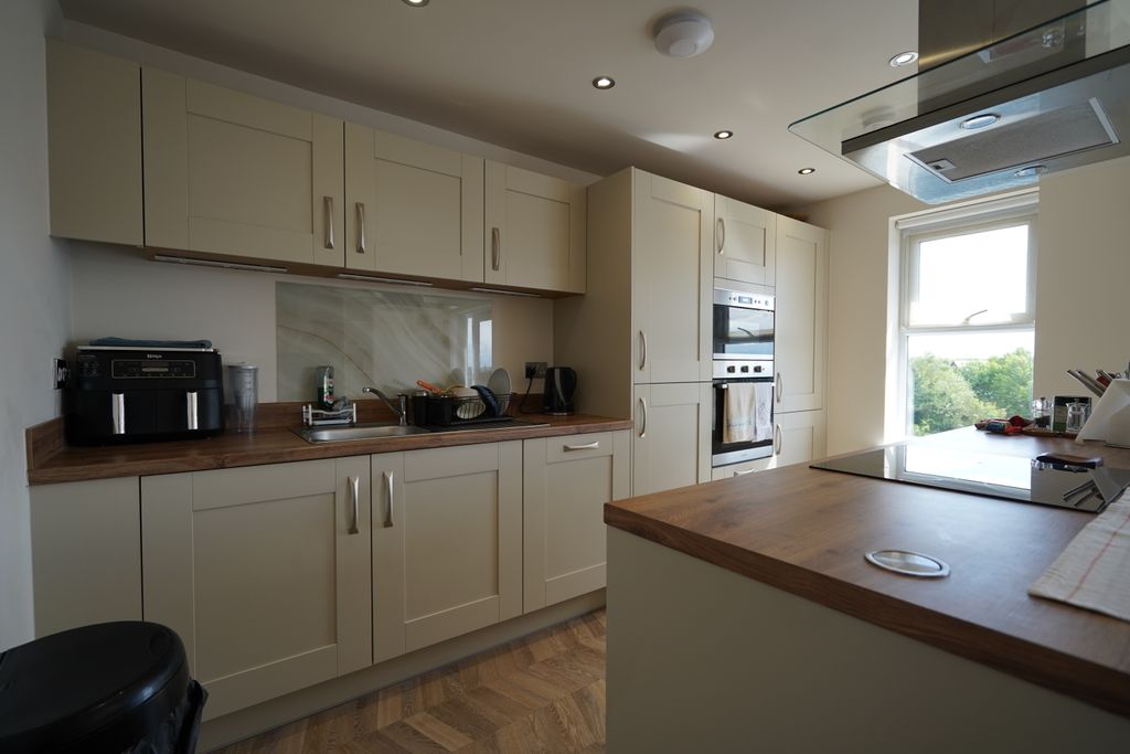 Property photo 3 of 22 Dsc04449