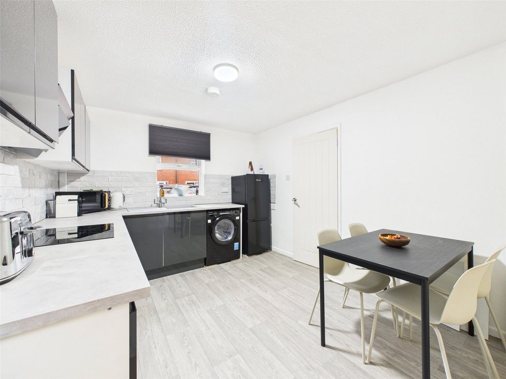 Property photo 3 of 12 Picture No. 09