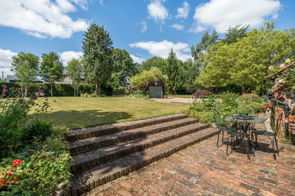 Property photo 3 of 26