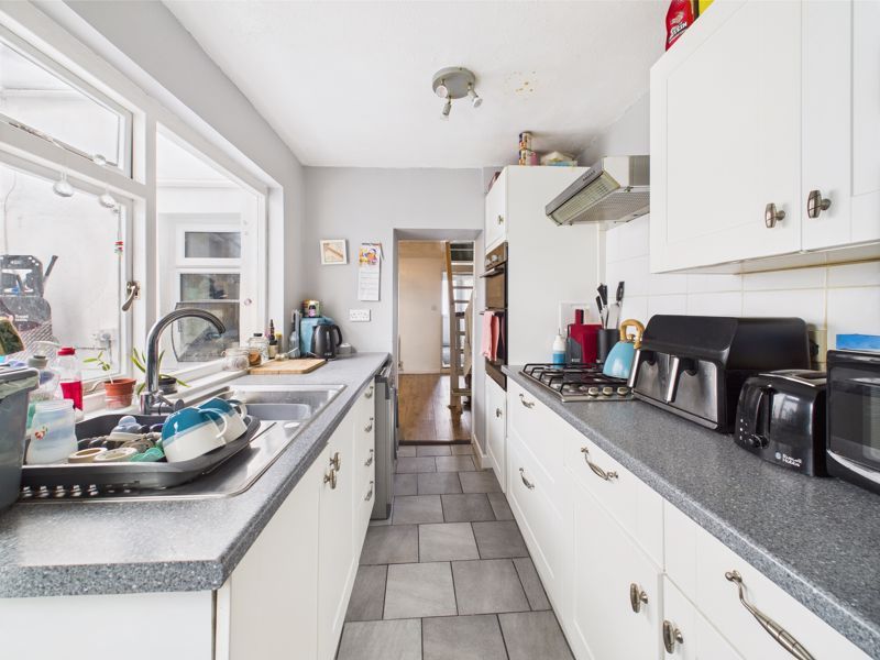 Property photo 2 of 12 Kitchen