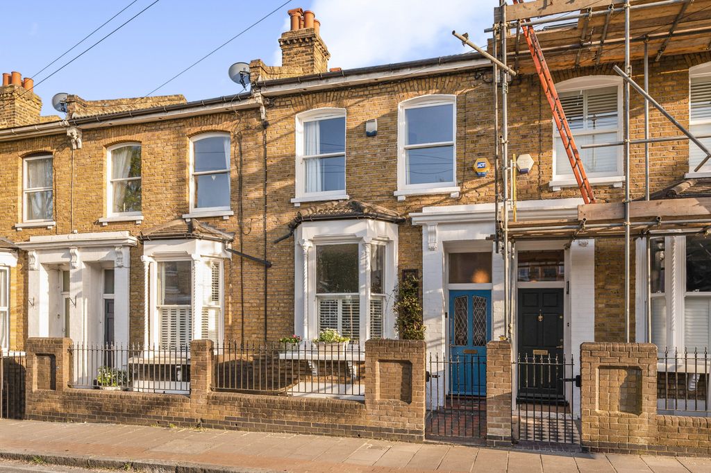 Property photo 1 of 10