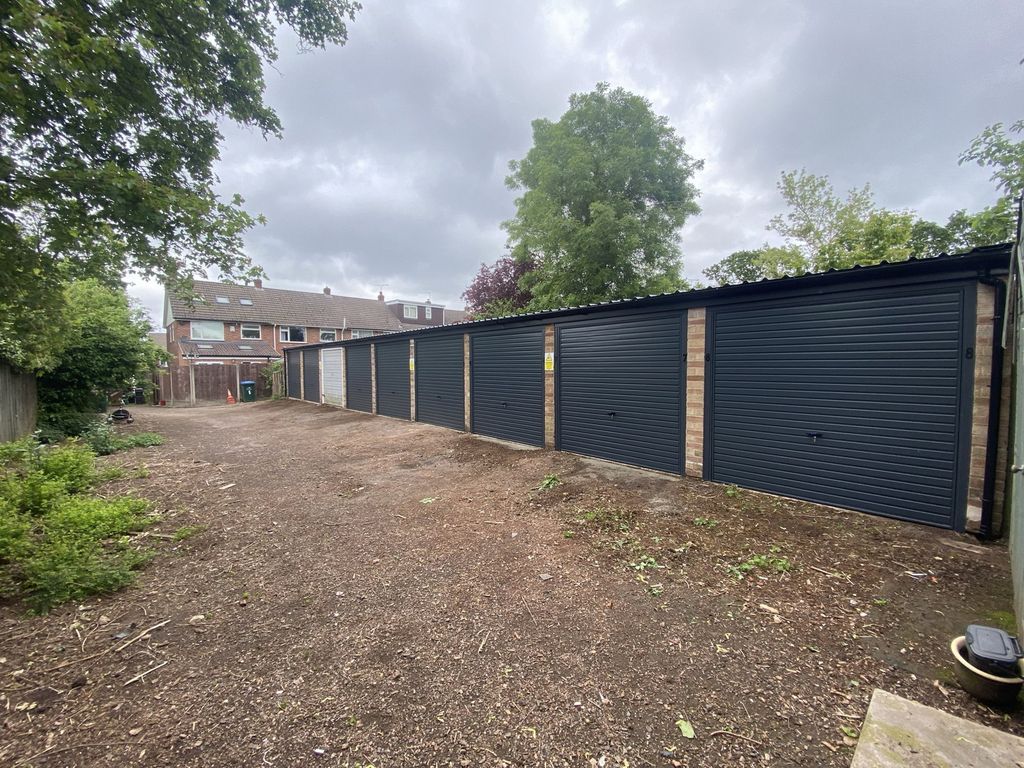 Property photo 2 of 5