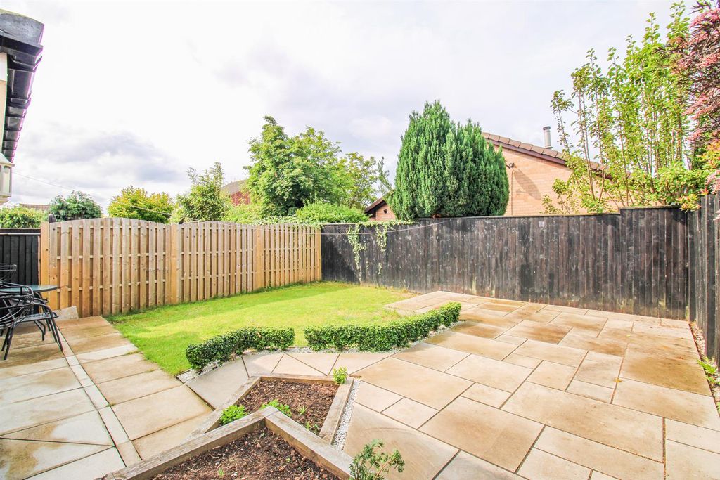 Property photo 3 of 13