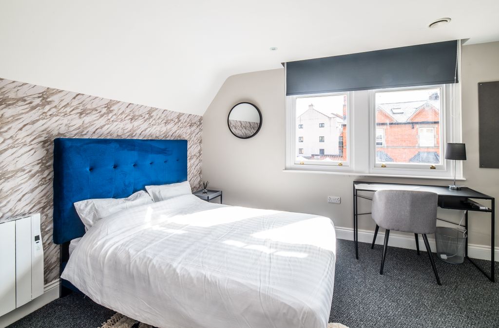 Property photo 2 of 10 Canning Place B304-002