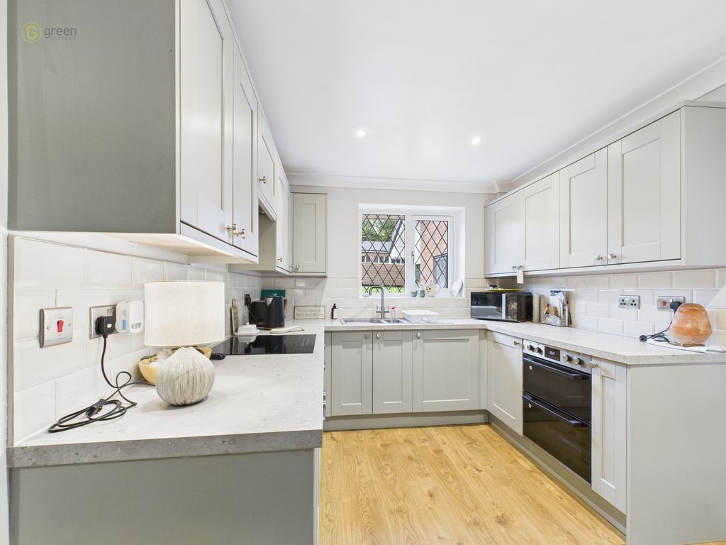 Property photo 3 of 15 Cam03830G0-Pr0231-Still006