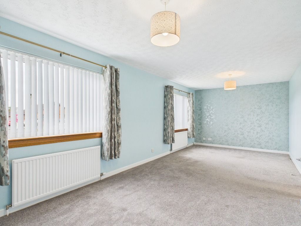 Property photo 2 of 26