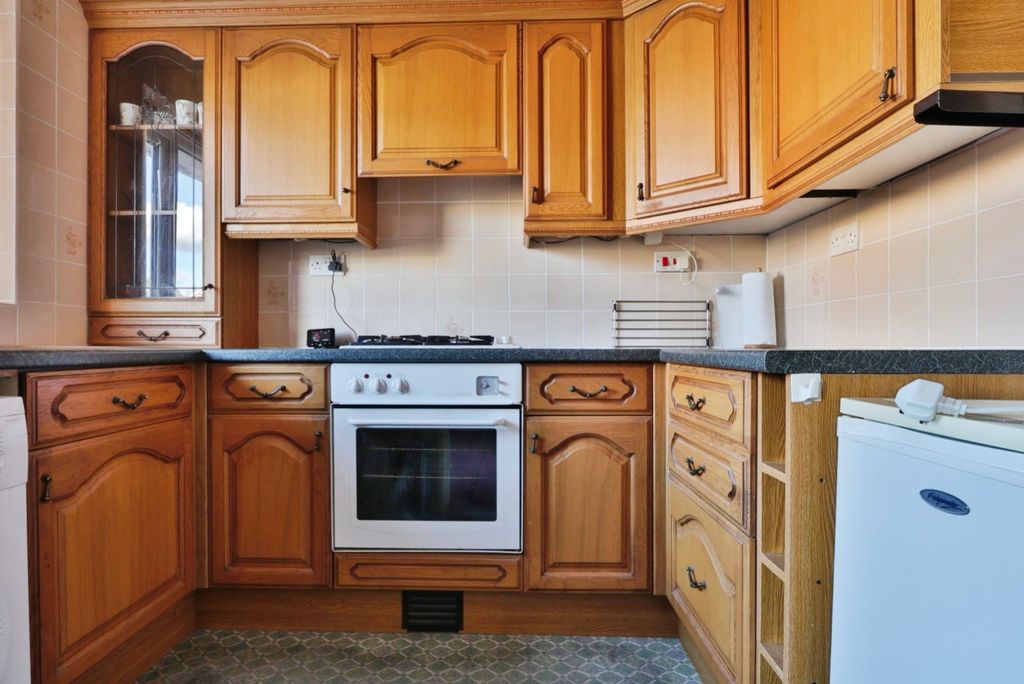 Property photo 3 of 10 4050387