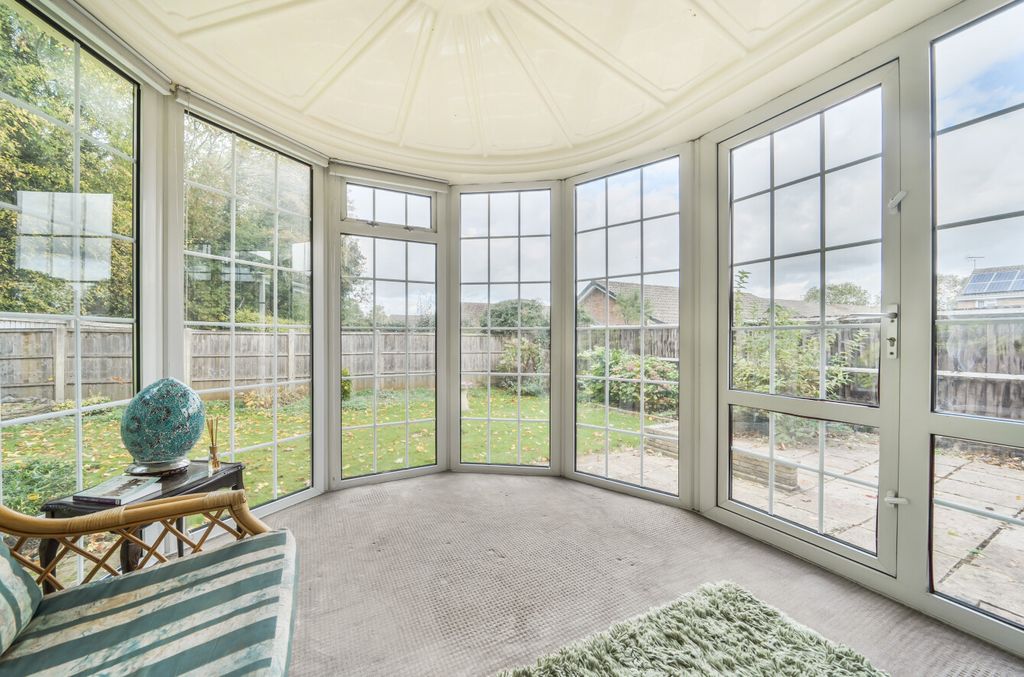 Property photo 3 of 12 15361627